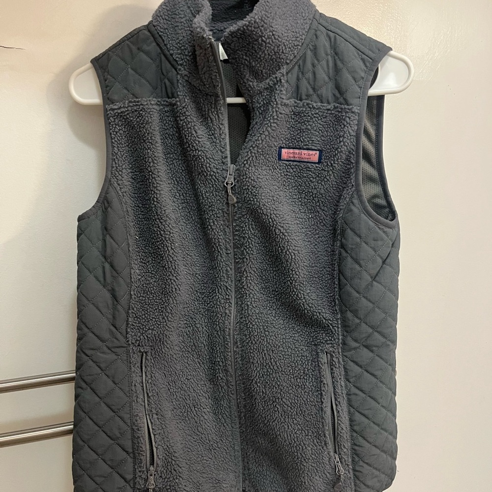 Vineyard Vines Gray Quilted Vest with High Collar